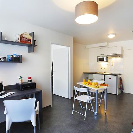 Residence Nemea Caen Beaumois Bagian luar foto
